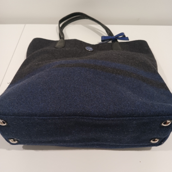 SIGNATURE STRIPE WOOL STRIPE NORTH/SOUTH TOTE (COACH F24665) - Picture 6 of 6